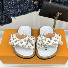 Picture of Louis Vuitton Slippers _SKULVsz35-45JX0605391
